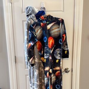 2 pairs fleece onesie pajamas